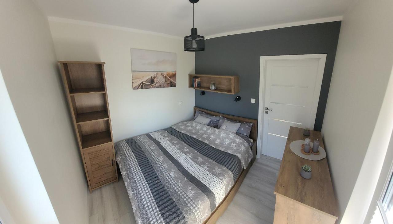 Pobierowo Baltic Apartament Turkusowy Esterno foto